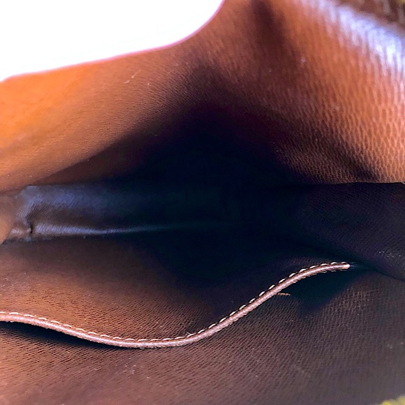 Excellent Condition Rare Louis Vuitton Cross-Body Danube Patent Leather Bag - Picture 11 of 15